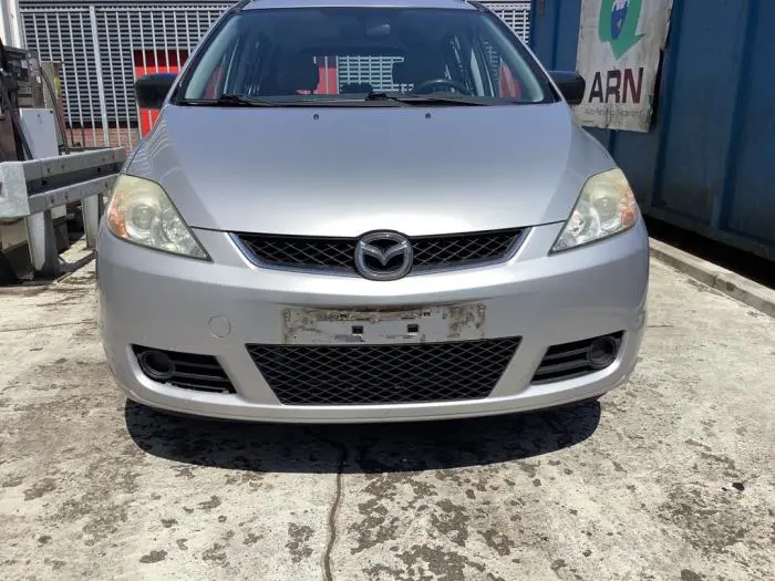 Voorbumper Mazda 5.