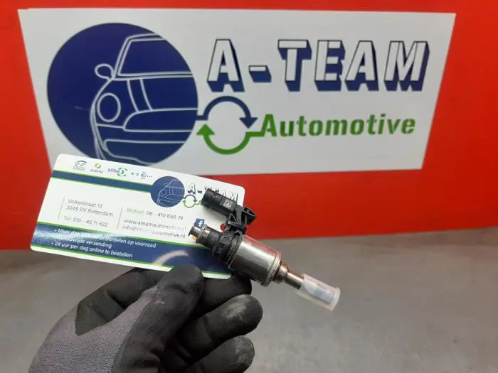 Injector (benzine injectie) Volkswagen Golf