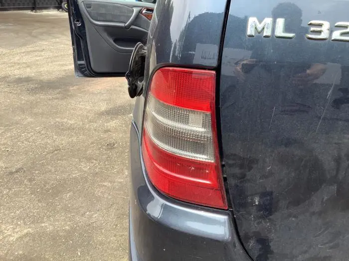 Achterlicht links Mercedes ML-Klasse