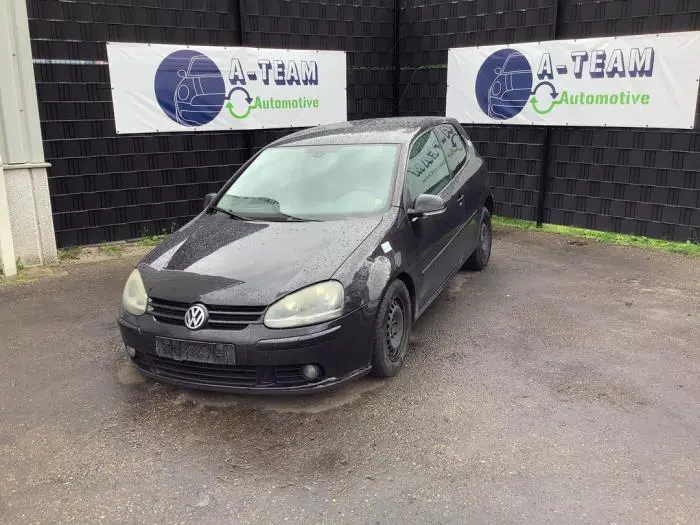 Hoofdremcilinder Volkswagen Golf