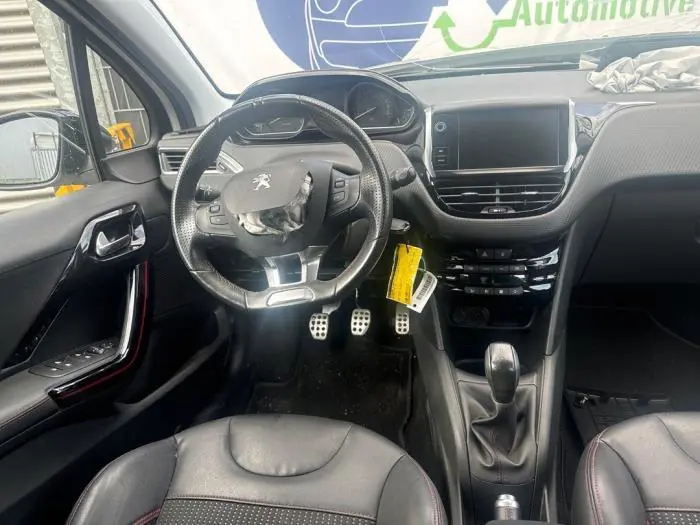 Dashboard deel Peugeot 208