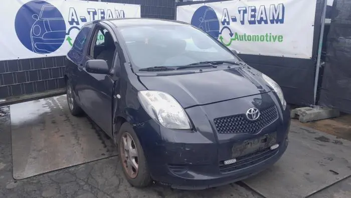 Fusee rechts-voor Toyota Yaris