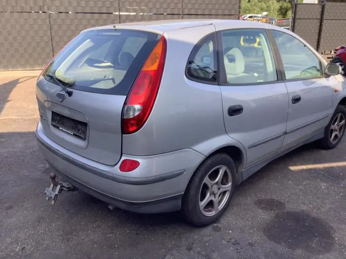 Achterklep Nissan Almera Tino