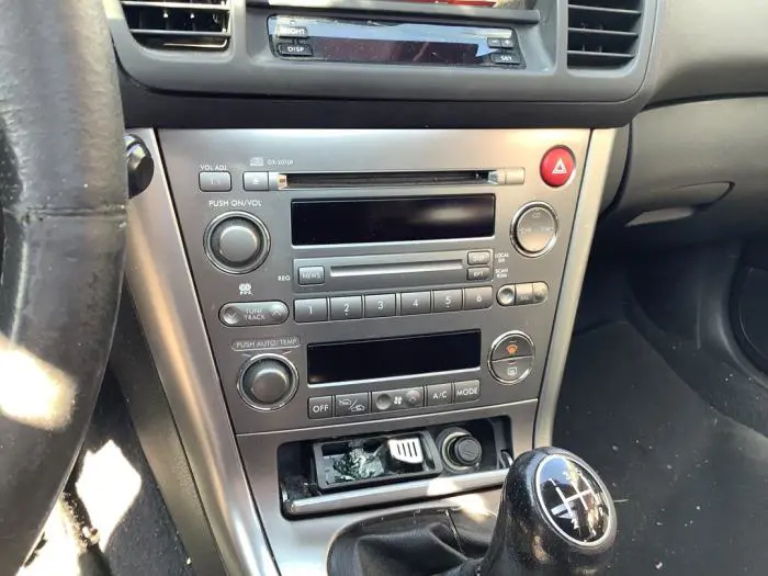 Radio CD Speler Subaru Outback