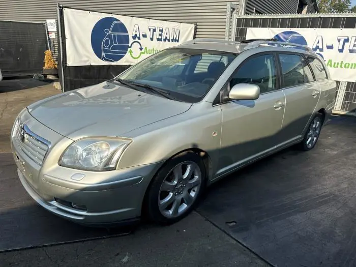 Portier 4Deurs links-voor Toyota Avensis