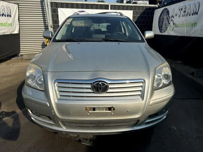 Voorbumper Toyota Avensis