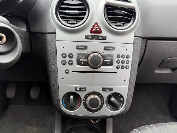 Radio CD Speler Opel Corsa