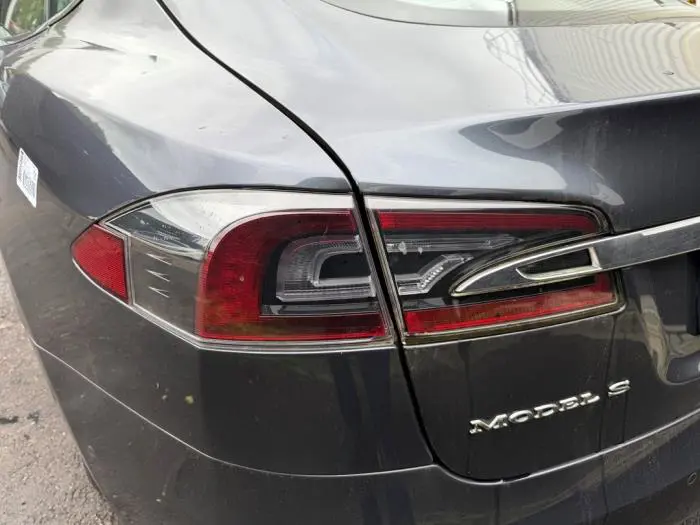 Achterlicht links Tesla Model S