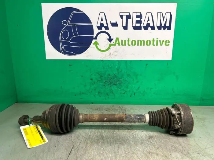 Aandrijfas links-voor Volkswagen Caddy 04-