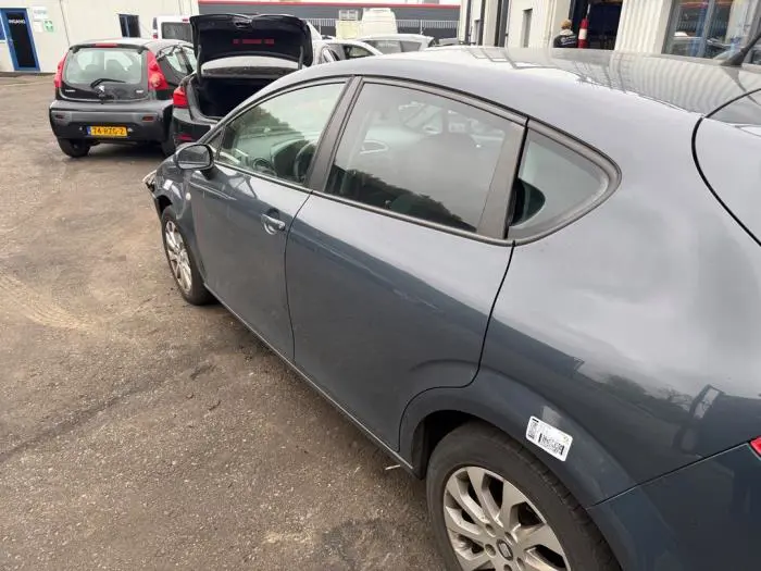 Portier 4Deurs links-achter Seat Leon