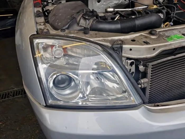 Koplamp rechts Opel Vectra