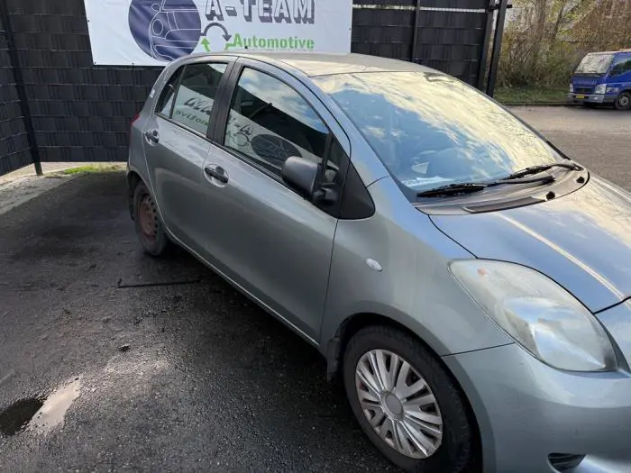 Portier 4Deurs rechts-voor Toyota Yaris